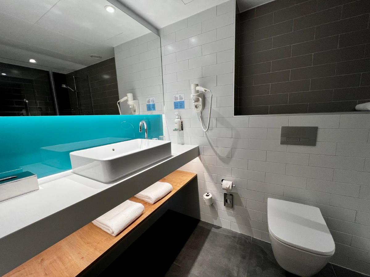 Holiday Inn Express - Madrid - Airport By Ihg Luaran gambar