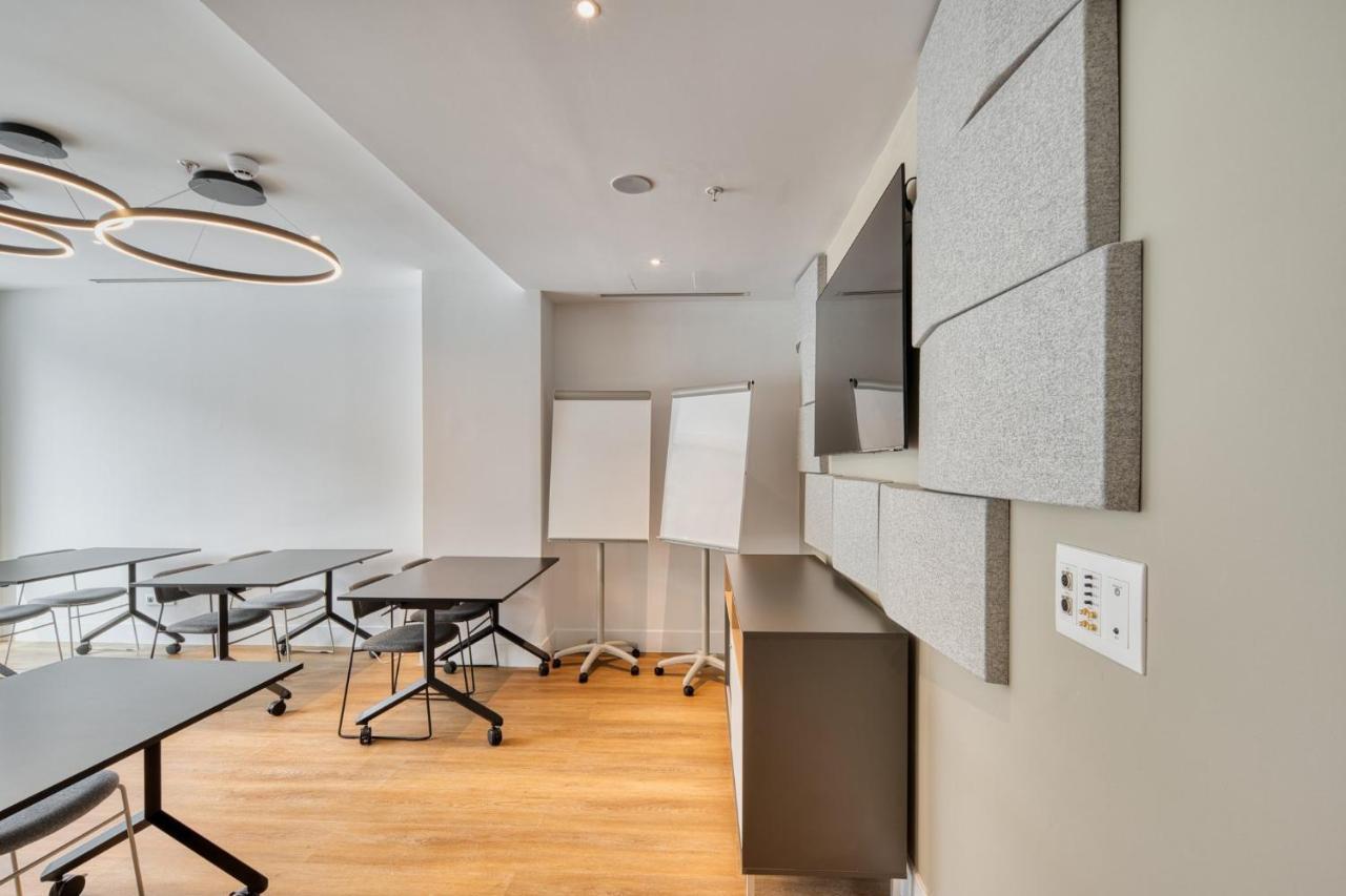 Holiday Inn Express - Madrid - Airport By Ihg Luaran gambar