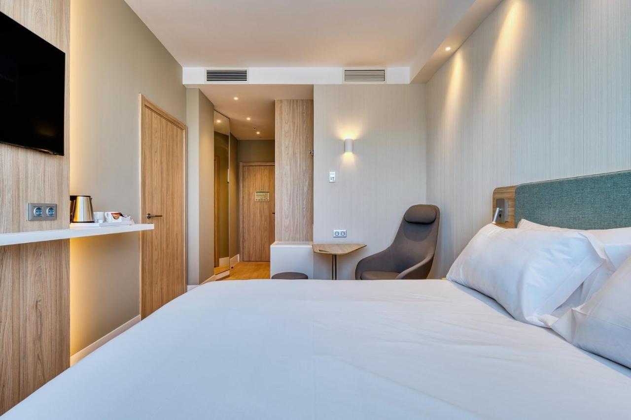 Holiday Inn Express - Madrid - Airport By Ihg Luaran gambar